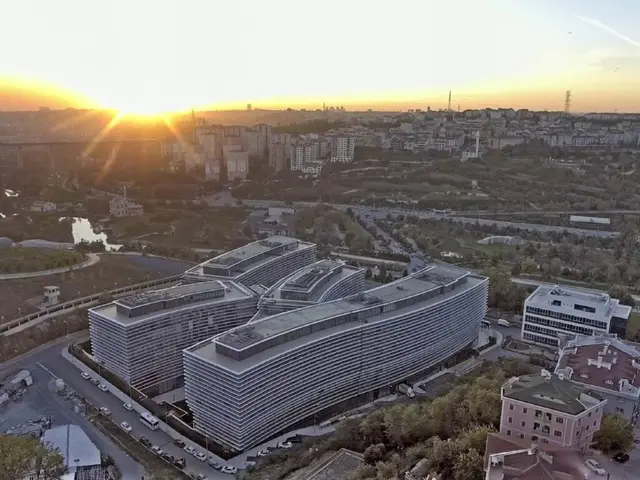Kağıthane’de Metroya 50 Metre Home Office Daireler-1