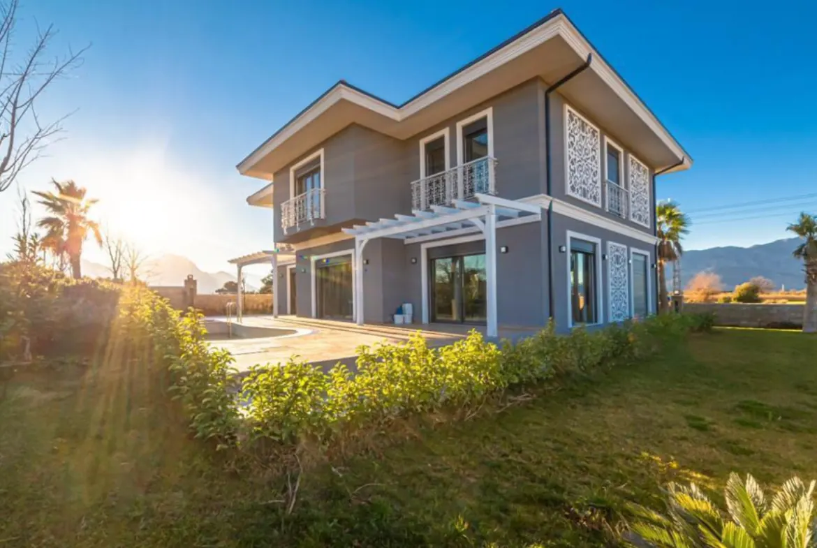 Atemberaubende Villa in Antalya mit Smart Home-Technologie-1