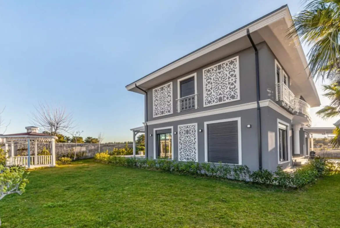 Atemberaubende Villa in Antalya mit Smart Home-Technologie-2