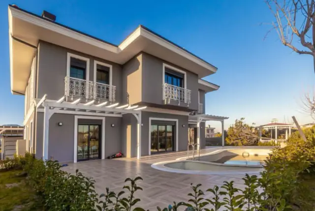 Atemberaubende Villa in Antalya mit Smart Home-Technologie-3