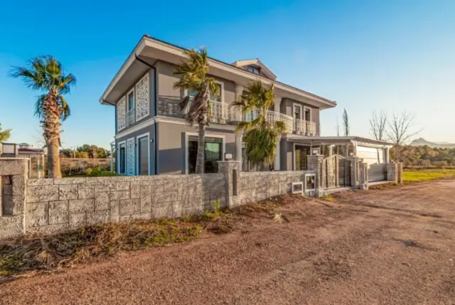 Atemberaubende Villa in Antalya mit Smart Home-Technologie-7