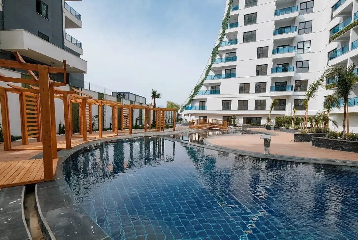 Wohnungen mit Meerblick in einer Anlage mit vielen Extras in Alanya Mahmutlar-1