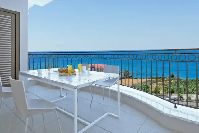 Wohnungen mit Meerblick in einer Anlage in Alanya Okurcalar-1