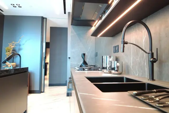 Luxuswohnungen in Dubai mit Pagani Design-8