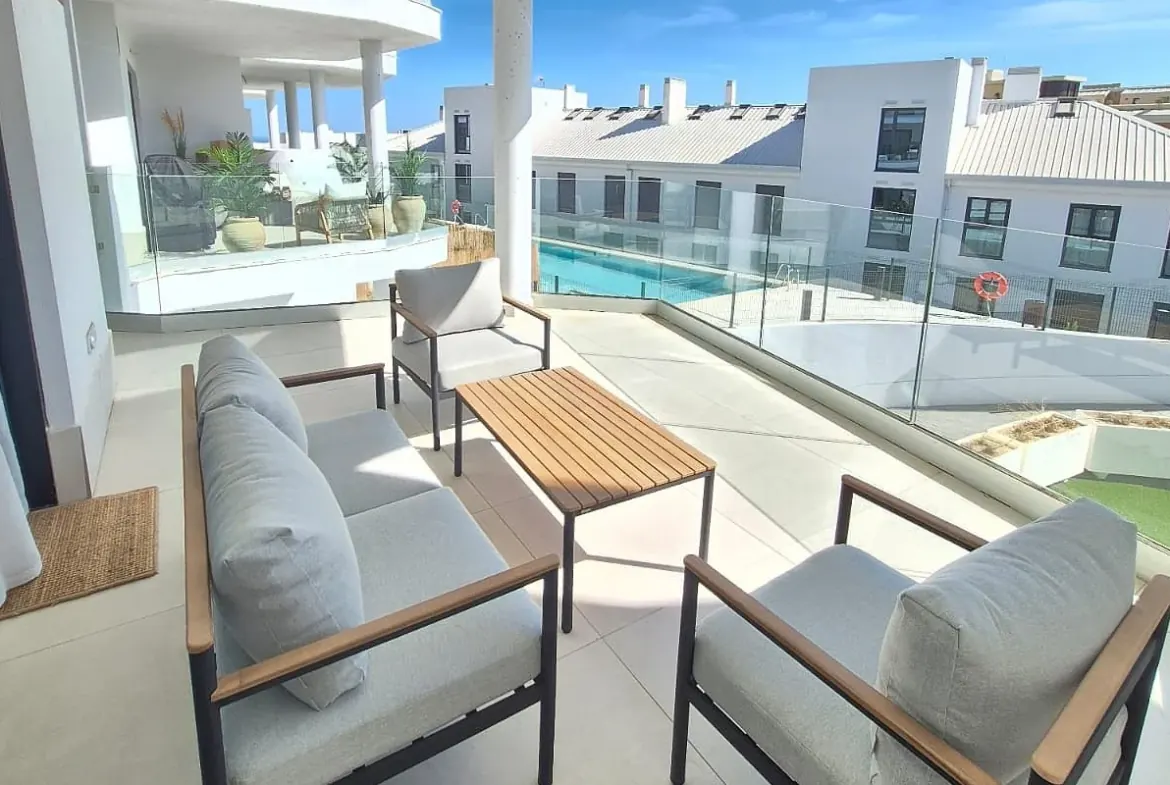 Atemberaubendes Apartment mit einer 25 m² großen Terrasse in Fuengirola-1