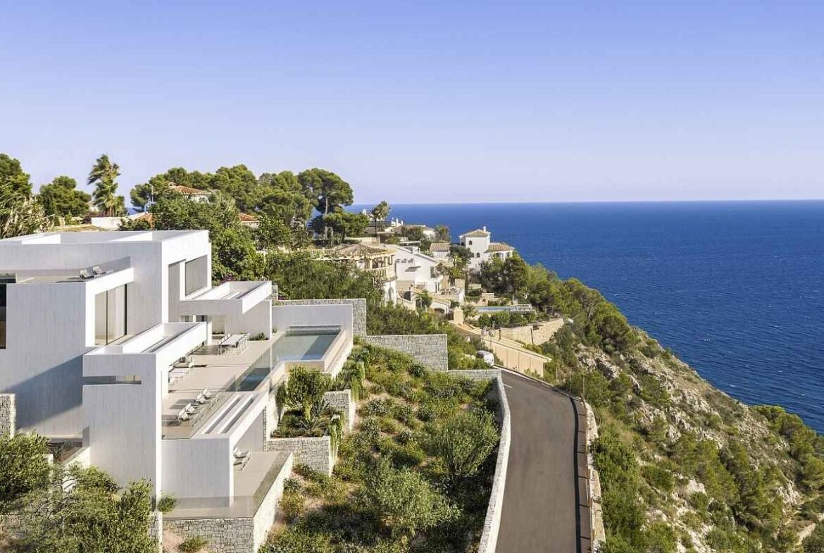 Costa Blanca Jávea’da Panoramik Manzaralı Lüks Villa-1