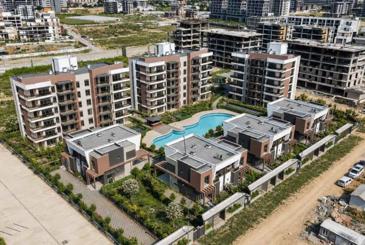 Bezugsfertige Wohnungen in einer Resort-Anlage in Antalya Altıntaş-1