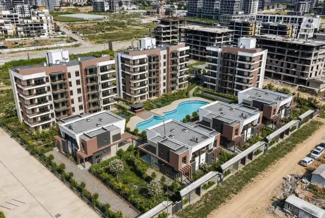 Bezugsfertige Wohnungen in einer Resort-Anlage in Antalya Altıntaş-1