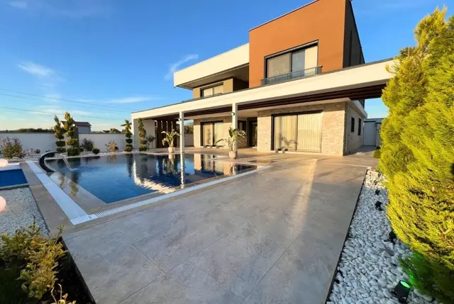 Luxusvilla mit privatem Pool und Smart Home in Didim-4
