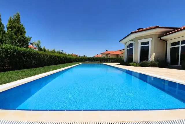 Villa in Döşemealtı zum Verkauf auf einem 1.200 m² großen Privatgrundstück-4