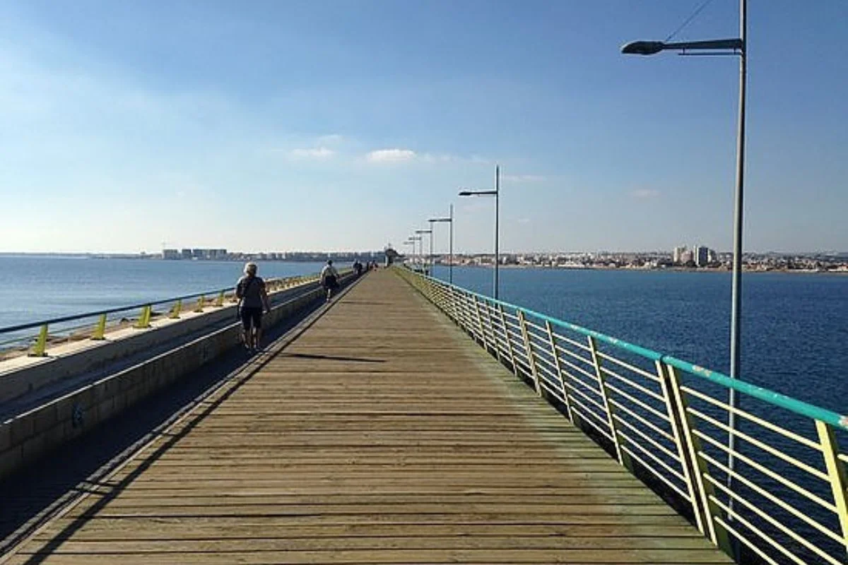 alc-00847-beachside-apartments-for-sale-in-spain-15