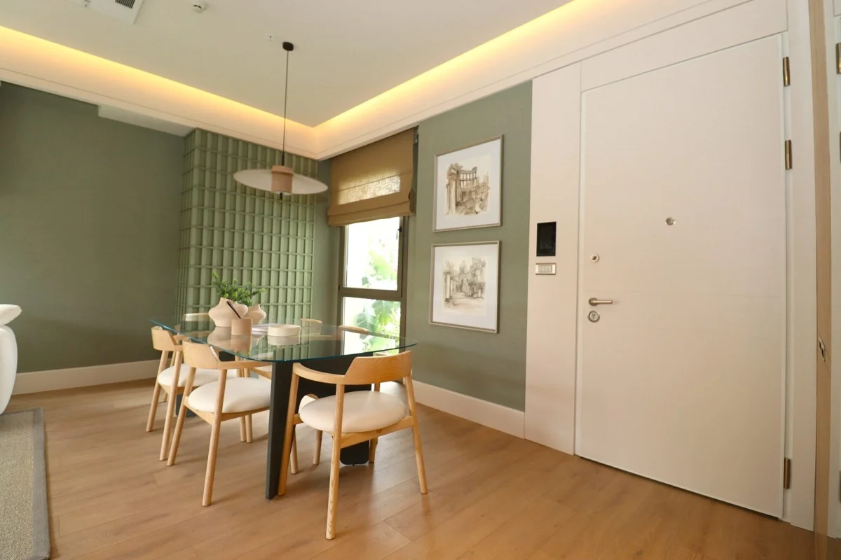 lux23-e1761662861385