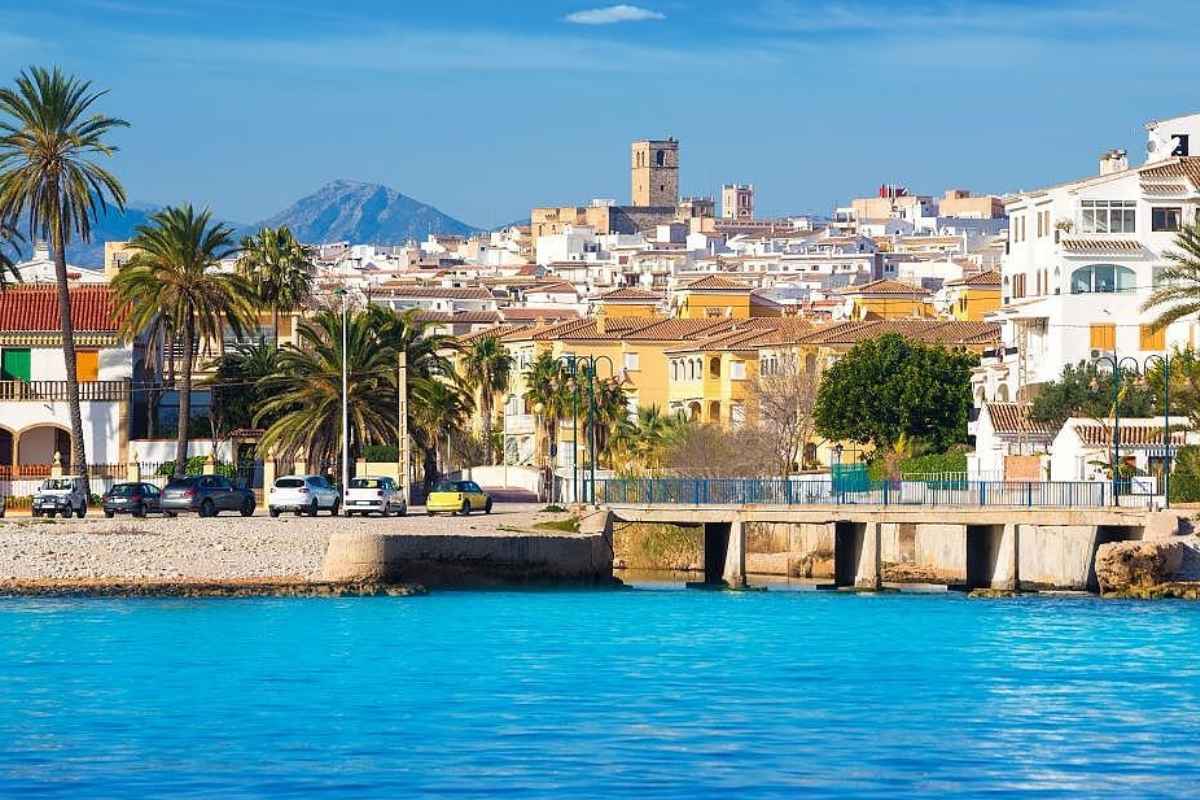 luxury villa for sale in Javea Alicante with panoramic views private pool and Mediterranean lifestyle