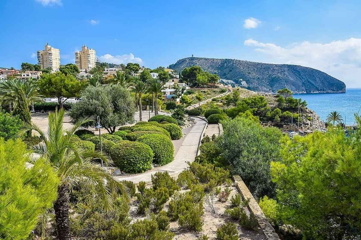 luxury villa for sale in Javea Alicante with panoramic views private pool and Mediterranean lifestyle