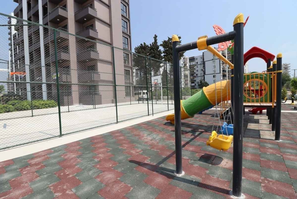 sea view apartments for sale in Mersin Mezitli near the beach with communal pool and ready to move